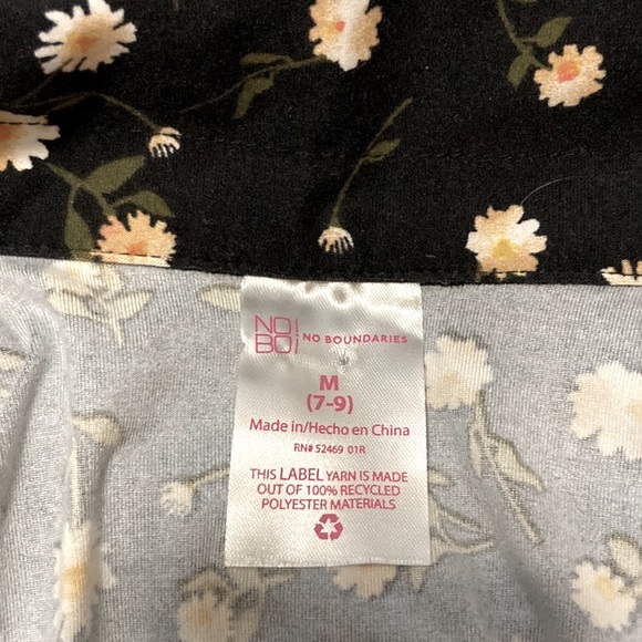 No Boundaries sundress with flowers size M - Picture 6 of 7